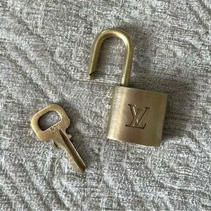 Louis Vuitton #321 Solid Brass lock and key set